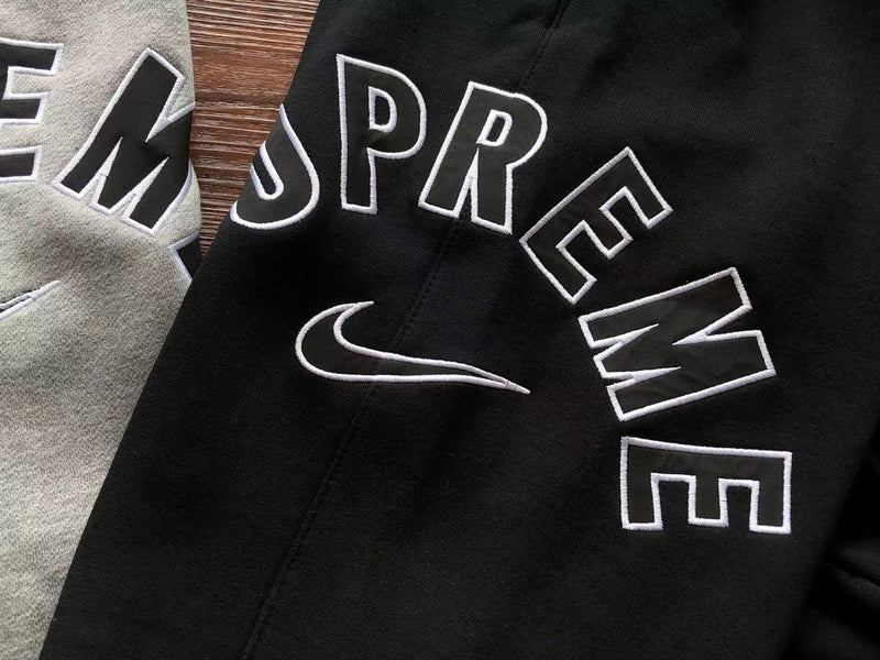 Calça Supreme x Nike Arc Black