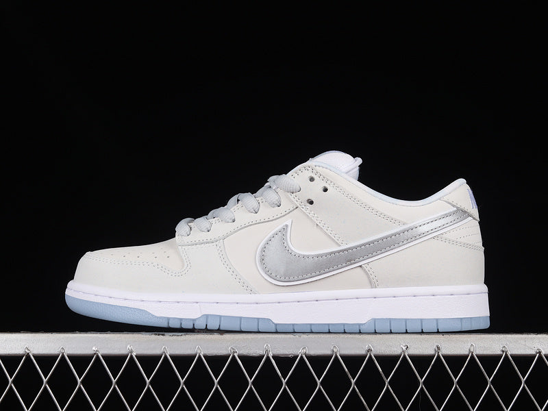 Nike SB Dunk Low White Lobster