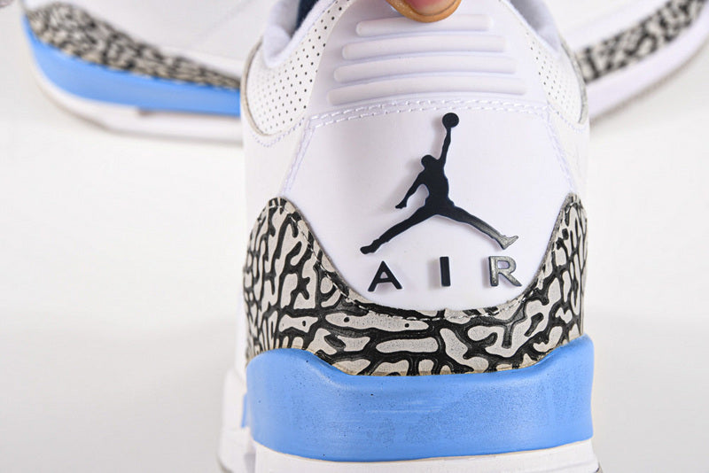 Nike Air Jordan 3 Retro UNC