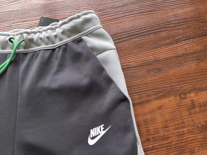 Calça Nike Tech Fleece "Gray/Black"