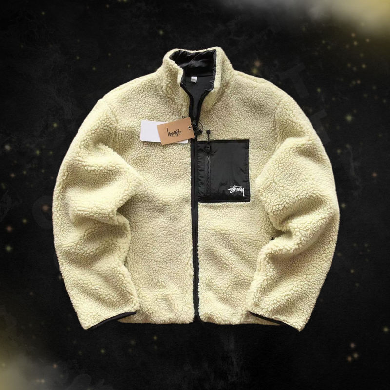 Jaqueta Stussy 8 Ball Sherpa Dupla Face