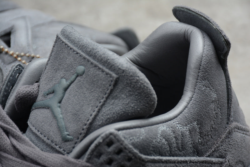 Nike Air Jordan 4 Retro Kaws