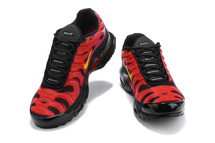 Nike Air Max TN Plus x Supreme University Red