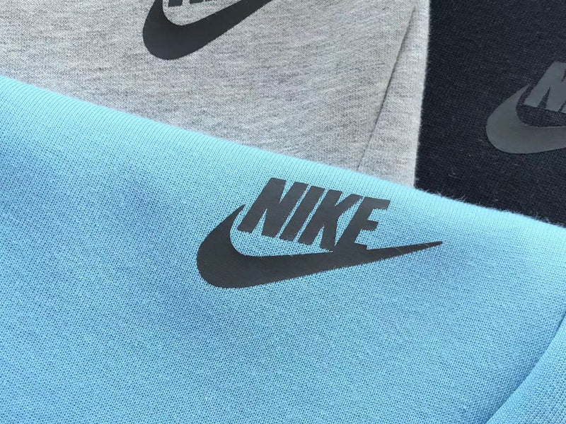 Calça Nike Tech Fleece "Light Blue"