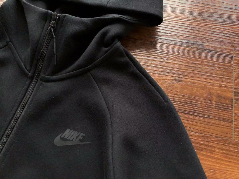Jaqueta Nike Tech Fleece "Black"