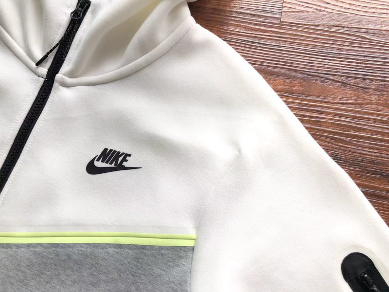 Conjunto Nike Tech Fleece "White/Grey Green Detail"