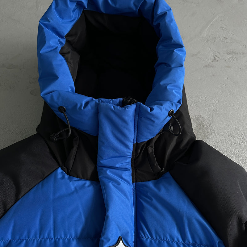 Jaqueta Trapstar "Decoded Arch Puffer Black Blue"