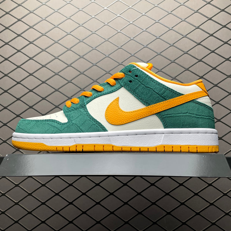 Nike SB Dunk Low Legion Pine