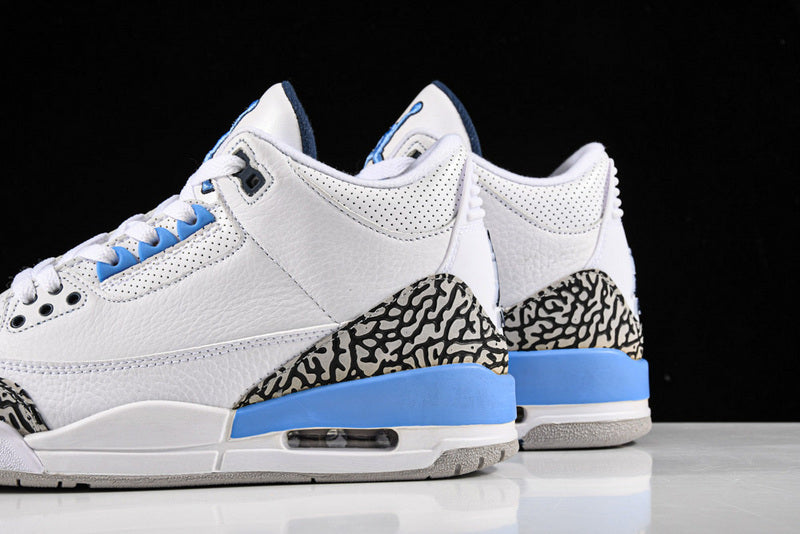 Nike Air Jordan 3 Retro UNC