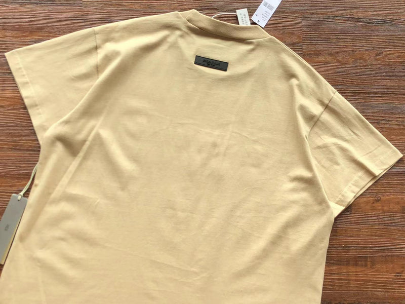 Camiseta Fear of God Essentials “Stretch Limo Beige”