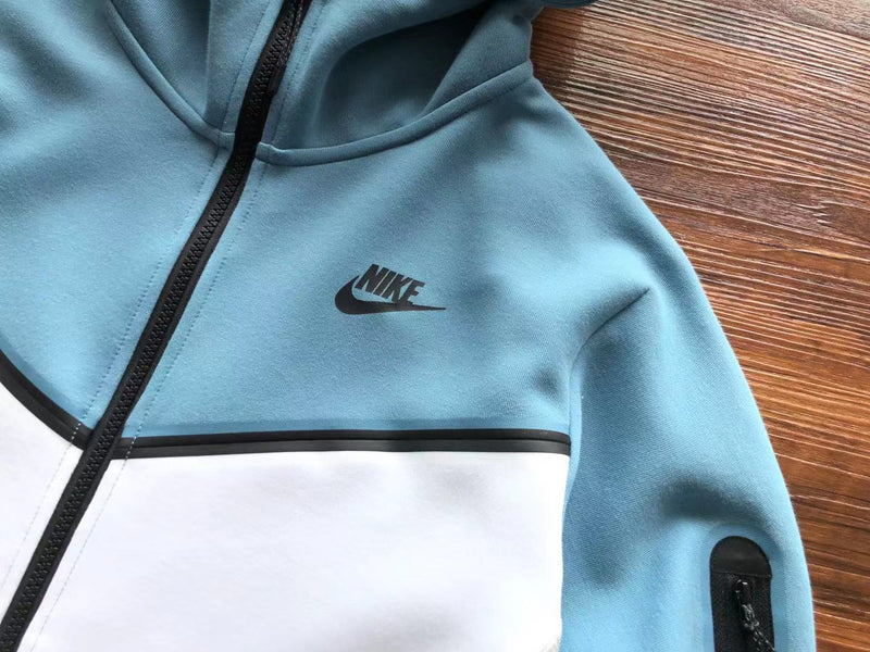 Jaqueta Tech Fleece "Baby Blue"