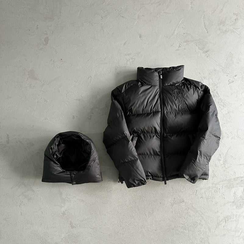 Jaqueta Trapstar "Shooters Detachable Hooded Puffer Triple Black"