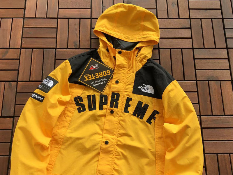 Jaqueta Supreme x The North Face Arc Gore-tex Logo Mountain Parka Yellow