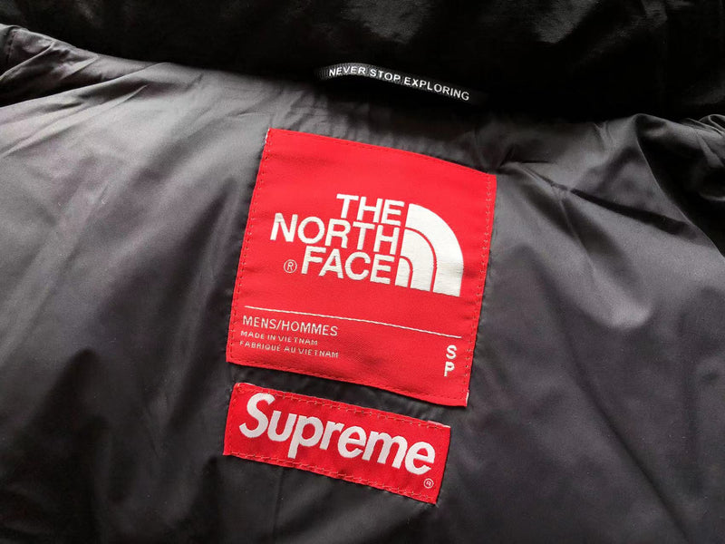 Jaqueta The North Face x Supreme "Mountain Baltoro Jacket Puffer Blue"