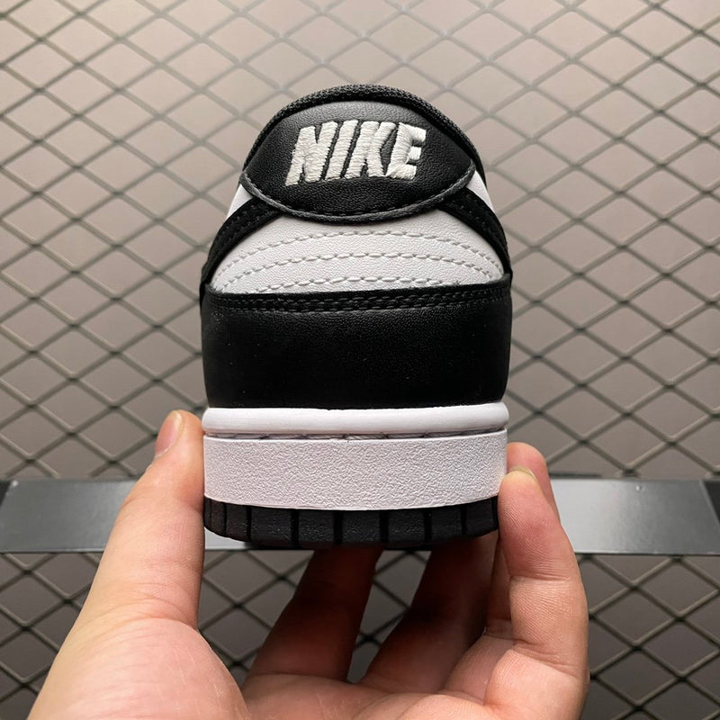 Nike Dunk Low Retro "Panda"