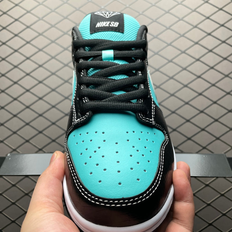 Nike SB Dunk Low Pro x Diamond Supply Co. Tiffany