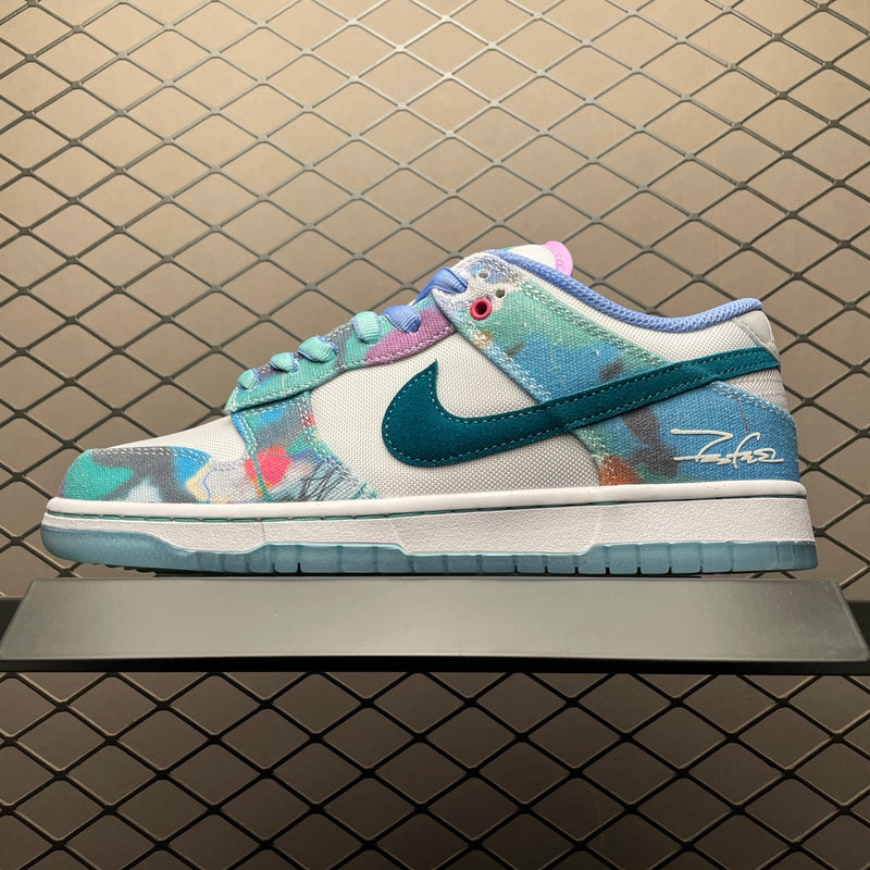 Nike SB Dunk Low x Futura Laboratories