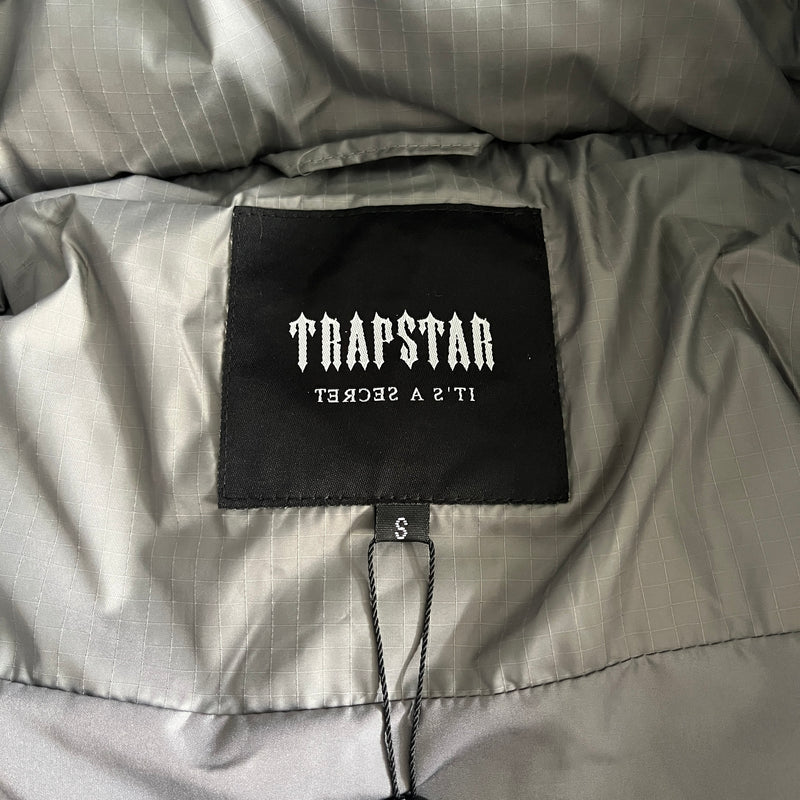 Jaqueta Trapstar “Shooters Detachable Hooded Puffer Grey”