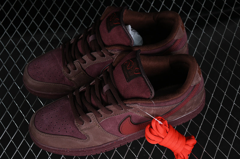 Nike SB Dunk Low City of Love Burgundy Crush