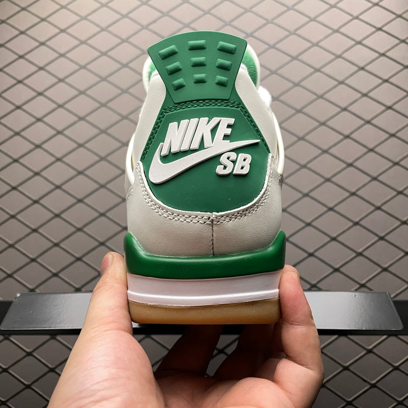 Nike Air Jordan 4 Retro x Nike SB Pine Green