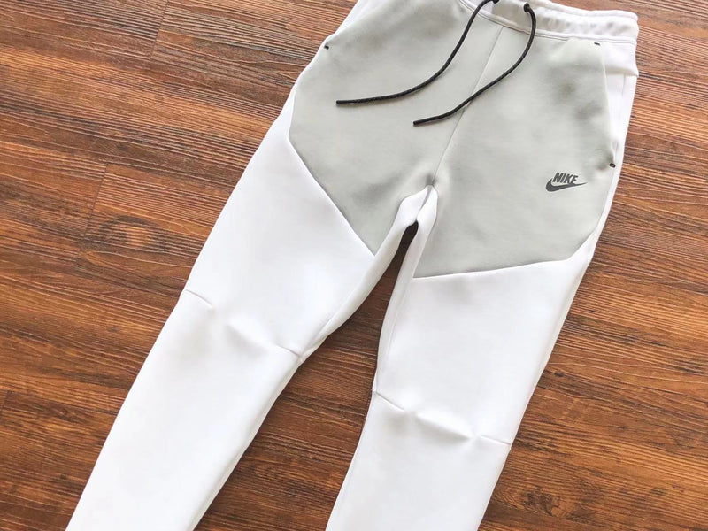 Calça Nike Tech Fleece"White/Grey"