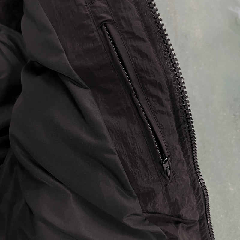 Jaqueta Trapstar “Sleeve Puffer Black”