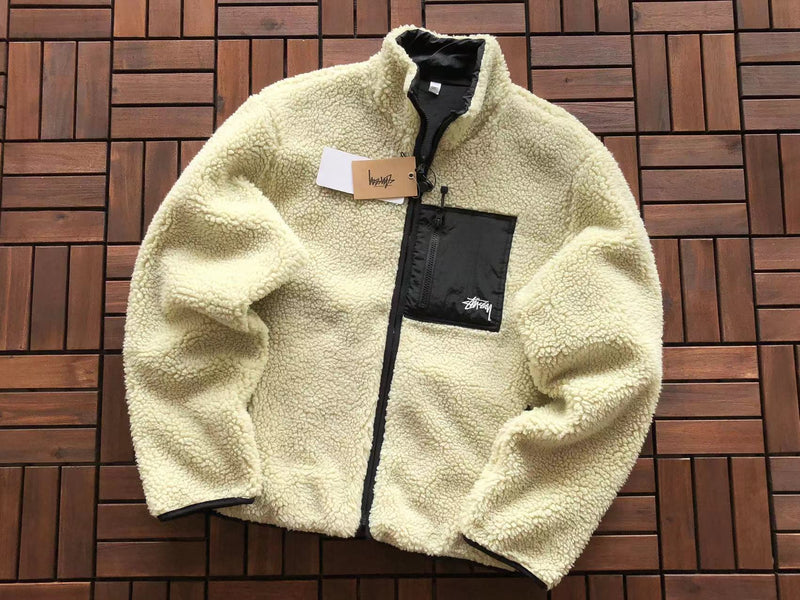 Jaqueta Stussy 8 Ball Sherpa Dupla Face