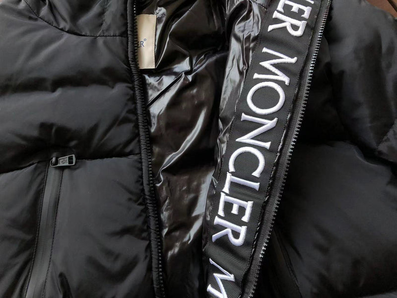 Jaqueta Moncler Montcla