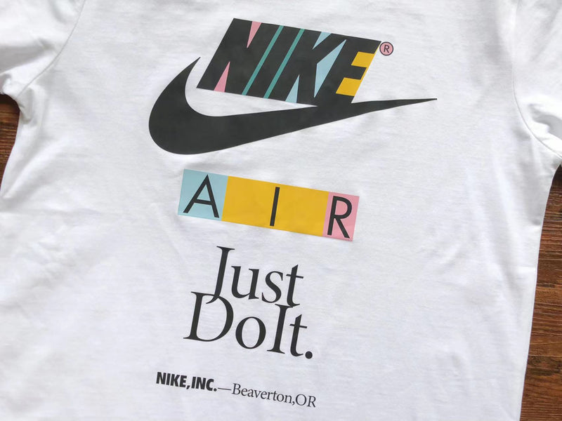 Camiseta Nike Sportswear Max90 White