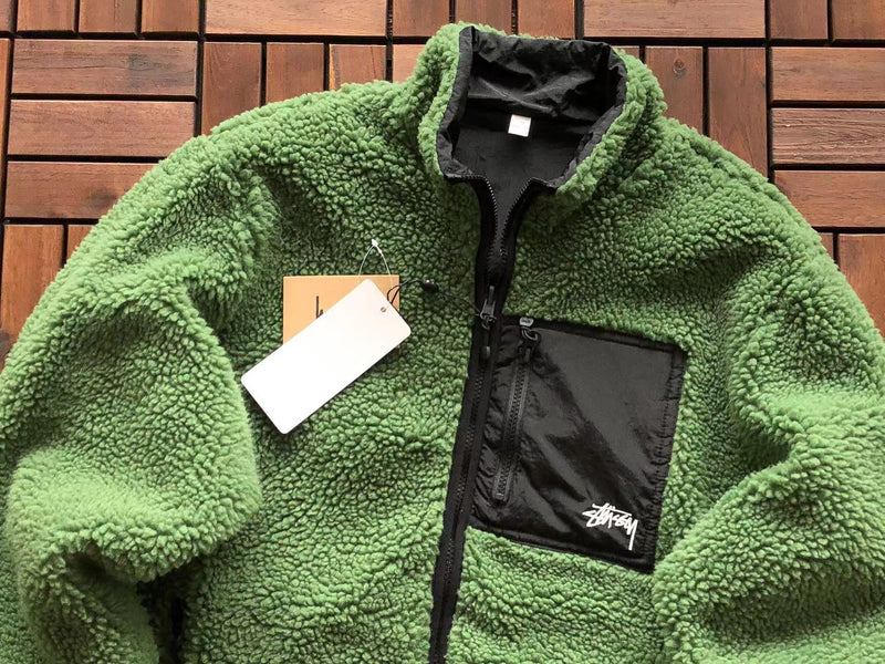 Jaqueta Stussy 8 Ball Sherpa Dupla Face Green