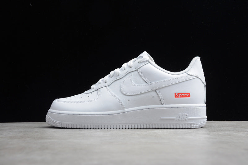 Nike Air Force 1 Low Supreme