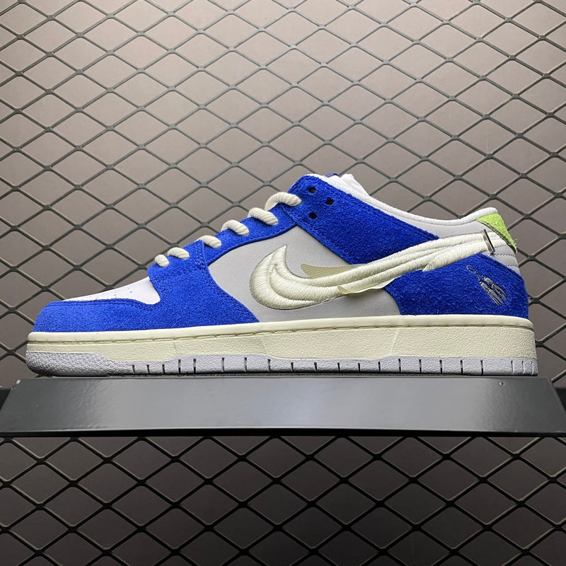 Nike SB Dunk Low x Fly Streetwear