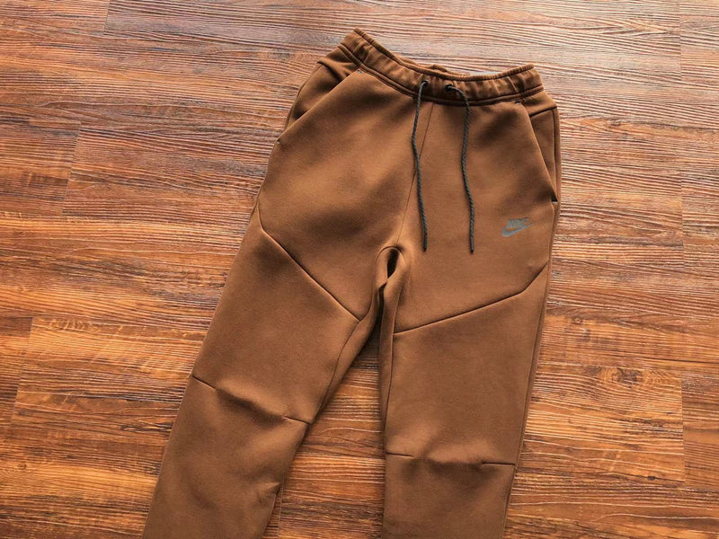 Calça Nike Tech Fleece "Brown"