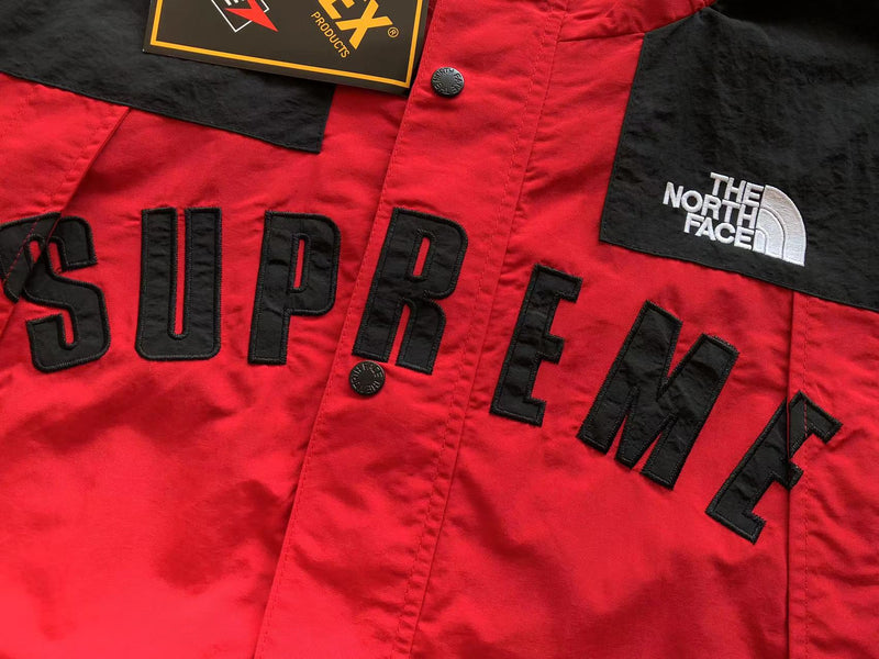 Jaqueta Supreme x The North Face Arc Gore-tex Logo Mountain Parka Red