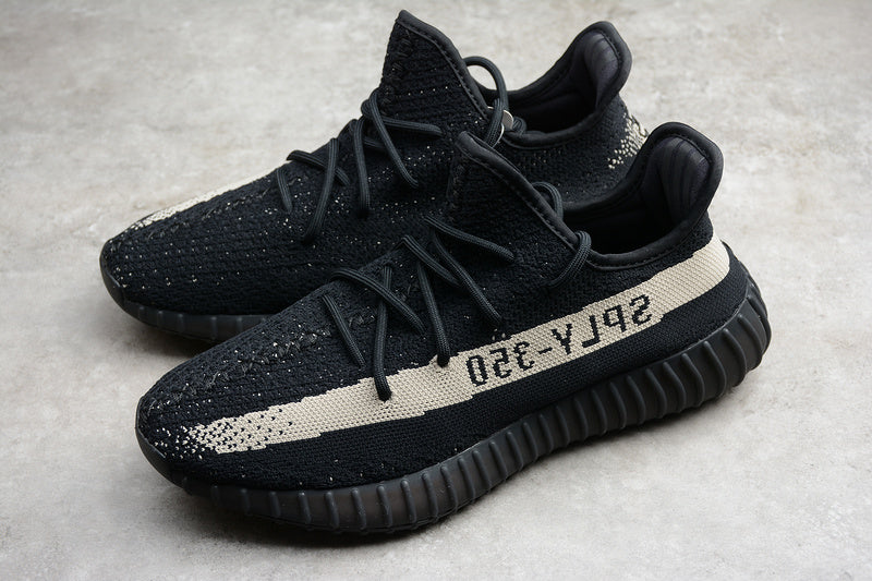 Adidas Yeezy Boost 350 V2 Oreo