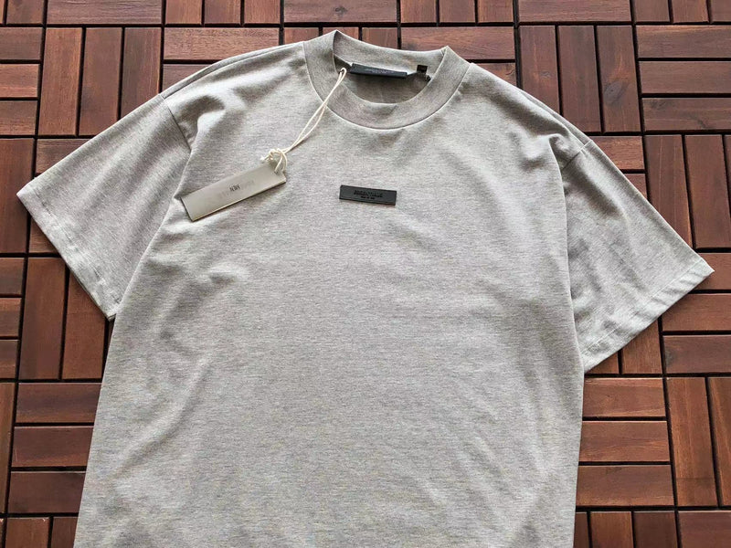 Camiseta Fear of God Essentials "S/S Dark Oatmeal"