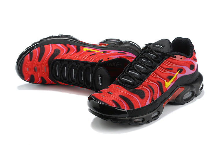 Nike Air Max TN Plus x Supreme University Red