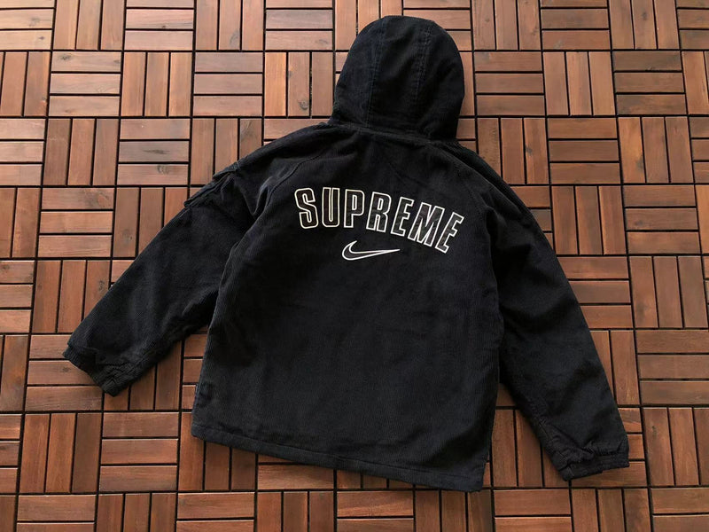 Jaqueta Supreme x Nike Arc Corduroy