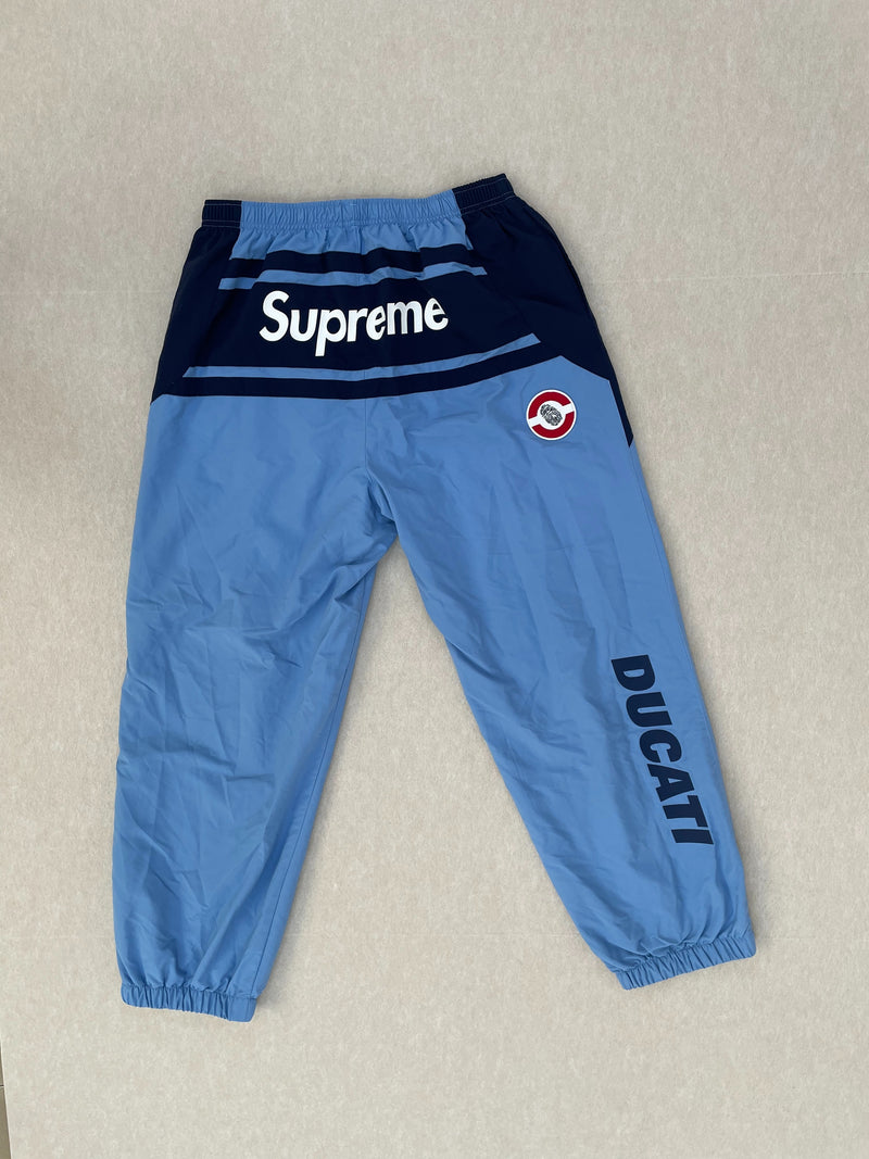 Conjunto Supreme x Ducati Blue