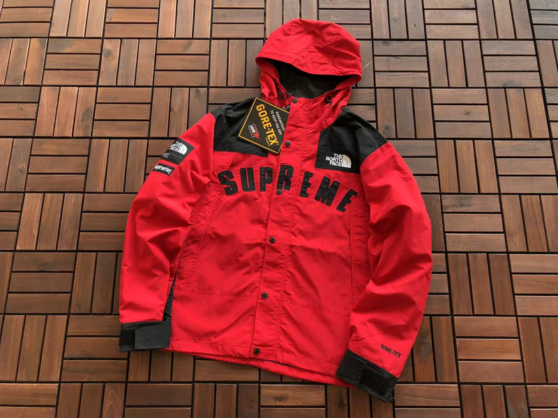 Jaqueta Supreme x The North Face Arc Gore-tex Logo Mountain Parka Red