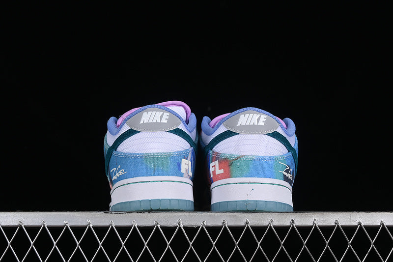 Nike SB Dunk Low x Futura Laboratories