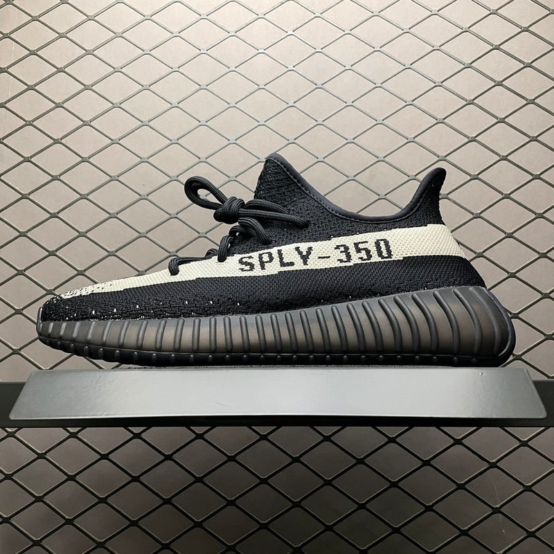 Adidas Yeezy Boost 350 V2 Oreo