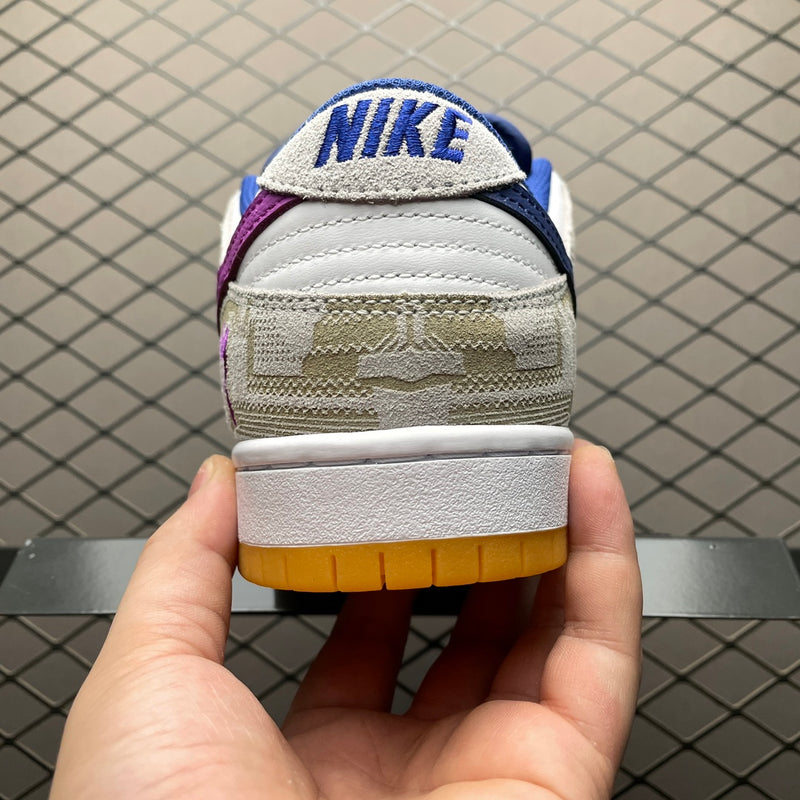 Nike SB Dunk Low x Rayssa Leal