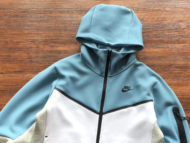 Jaqueta Tech Fleece "Baby Blue"