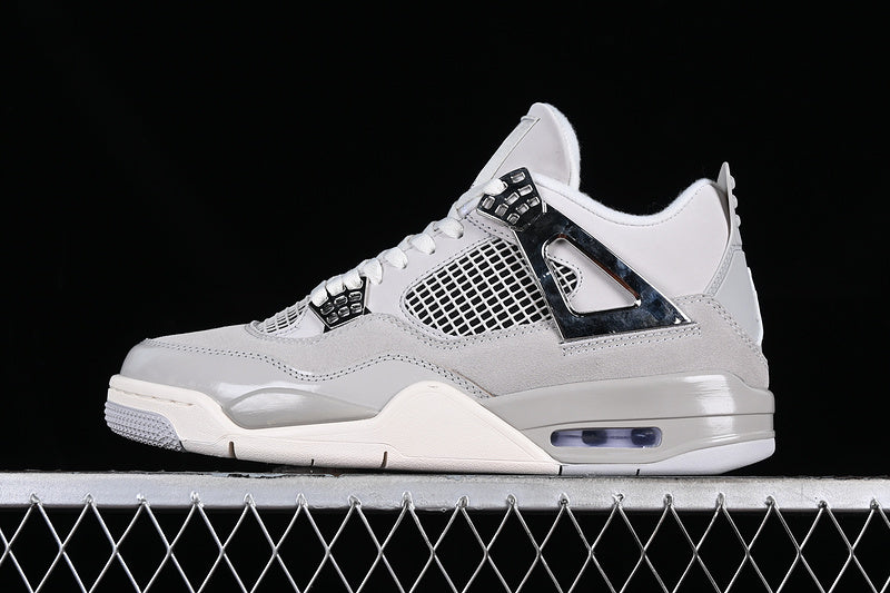 Nike Air Jordan 4 Retro Frozen