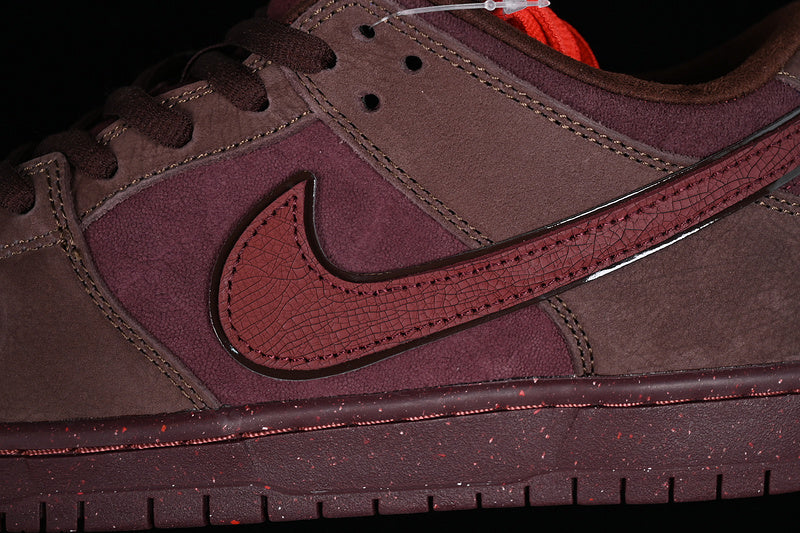 Nike SB Dunk Low City of Love Burgundy Crush