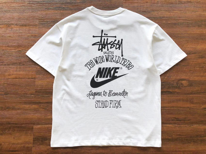 Camiseta Nike x Stussy "Wide World Tribe"